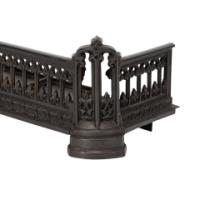 A Small Gothic Revival Cast Iron Fender with Pierced Trefoil Decoration - Thumbnail 5