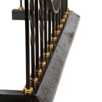 An Arts and Crafts club fender made of brass and cast iron, featuring green leather seats - Thumbnail 15