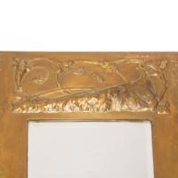 Margaret Gilmour, attributed. An Arts and Crafts Glasgow School brass mirror - Thumbnail 4