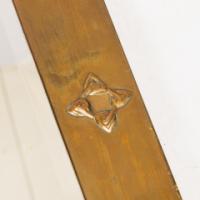 Margaret Gilmour, attributed. An Arts and Crafts Glasgow School brass mirror - Thumbnail 7