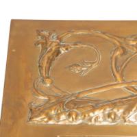 Margaret Gilmour, attributed. An Arts and Crafts Glasgow School brass mirror - Thumbnail 8