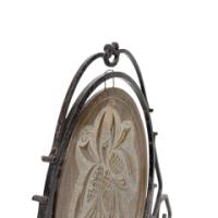 An Arts and Crafts wrought iron dinner gong with brass central plate decorated with wheatsheaf design - Thumbnail 18