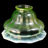 Arts and Crafts c.1900 Mushroom Form Vaseline Glass Shade with Uranium Glow - Thumbnail 2