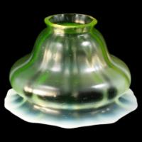 Arts and Crafts c.1900 Mushroom Form Vaseline Glass Shade with Uranium Glow - Thumbnail 5