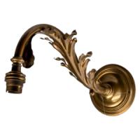 Single Arts and Crafts brass wall light with stylised leaf detail, c.1905 - Thumbnail 2