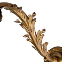 Single Arts and Crafts brass wall light with stylised leaf detail, c.1905 - Thumbnail 11