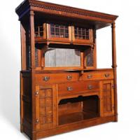 A Good Arts & Crafts Oak Sideboard in the Glasgow-Style - Thumbnail 1