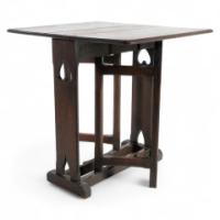 An Arts & Crafts Cotswold Style Oak Gate Leg Drop Leaf Tea or Side Table