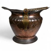 Arts & Crafts Copper Coal Bucket W. Repousse Leaf Decoration & Rope Twist Handle