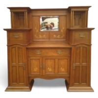 Maple and Co. An Arts and Crafts quality oak sideboard - Thumbnail 1