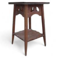 Glasgow Style – Oak Side Table with Stylised Cut-outs (c.1900)