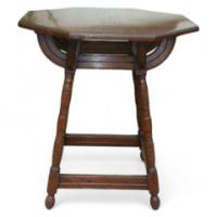 John Henry Chamberlain (attributed) for Pluknett and Steevens. A Gothic Revival side table - Thumbnail 1