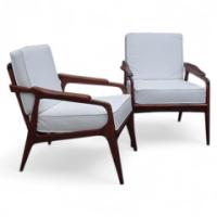 A pair of Modernist armchair - Thumbnail 1