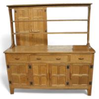 A wonderfull quality oak dresser - Thumbnail 1