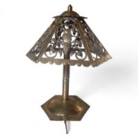Alfred Bucknell. An exceptional Arts and Crafts hand made brass table lamp with a Heron. - Thumbnail 1