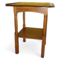 Heals of London. A pair of Heals and Son oak Arts and Crafts side tables. - Thumbnail 1