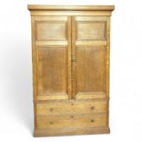 Lambs of Manchester. A compactum style wardrobe with castellated cornice - Thumbnail 1
