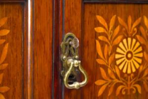 Henry William Batley for Gillow and Co. – Aesthetic Movement Walnut Cabinet - Thumbnail 29