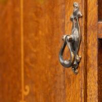 Wylie and Lochhead, in the style of. Arts and Crafts oak bookcase with cupboard - Thumbnail 19