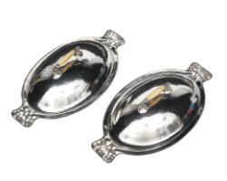 Guild of Handicraft, attributed. Pair of silver-plated vegetable dishes by C. R. Ashbee - Thumbnail 6