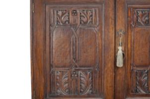 Arts and Crafts Oak Wall Cabinet with Carved Floral Decoration - Thumbnail 3