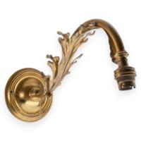 Single Arts and Crafts brass wall light with stylised leaf detail, c.1905 - Thumbnail 1