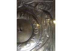 Margaret Gilmour. An exceptional and large Glasgow School brass wall clock - Thumbnail 9