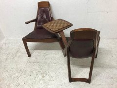 A superbly designed 'Danish style' teak duet seat for lovers of chess - Thumbnail 3