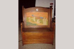 E A Taylor for Wylie and Lochhead. An Exceptional oak Arts and Crafts Settle - Thumbnail 1
