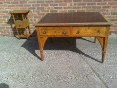 E. W. Godwin, attributed. A Well Designed Superior Quality Anglo-Japanese Oak Desk - Thumbnail 2