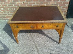E. W. Godwin, attributed. A Well Designed Superior Quality Anglo-Japanese Oak Desk - Thumbnail 3