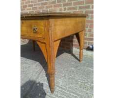 E. W. Godwin, attributed. A Well Designed Superior Quality Anglo-Japanese Oak Desk - Thumbnail 7
