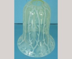 A vaseline shade with blended oval shaped stem formations - Thumbnail 2