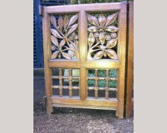 Alfred Waterhouse (attributed). A pair of Gothic Revival hinged alter gate - Thumbnail 3