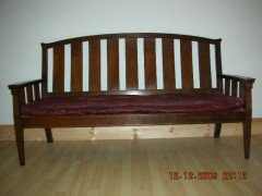 Arthur Simpson. A rare Arts and Crafts oak settle with Voysey influence - Thumbnail 1