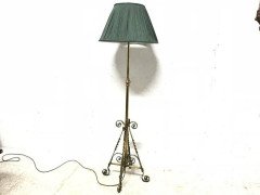 Benham and Froud. An Arts Crafts copper and brass telescopic electric standard lamp - Thumbnail 1