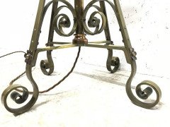 Benham and Froud. An Arts Crafts copper and brass telescopic electric standard lamp - Thumbnail 3