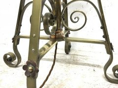 Benham and Froud. An Arts Crafts copper and brass telescopic electric standard lamp - Thumbnail 4