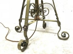 Benham and Froud. An Arts Crafts copper and brass telescopic electric standard lamp - Thumbnail 5