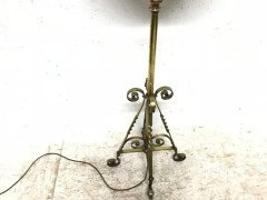 Benham and Froud. An Arts Crafts copper and brass telescopic electric standard lamp - Thumbnail 7