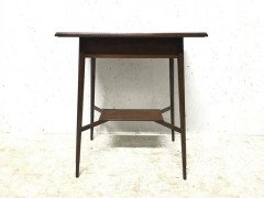 George Jack for Morris and Co. A superior quality walnut side table. - Thumbnail 6
