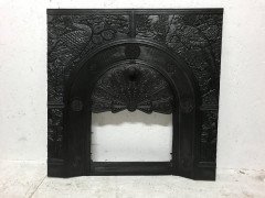 Thomas Jeckyll for Barnard Bishop and Barnard. A rare cast iron fire insert designed by Thomas Jeckyll. - Thumbnail 2