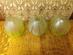 A set of three moulded green shade - Thumbnail 2