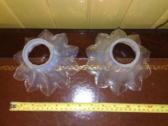 A Pair of Small Vaseline Shade - Thumbnail 2
