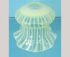 A rare jellyfish shaped Vaseline shade - Thumbnail 2