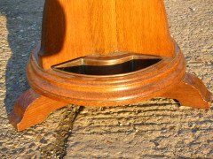 Arthur Simpson. A rare Arts and Crafts hatstand with a copper lantern to the top - Thumbnail 13