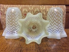 Three Vaseline shade with zigzag detailing - Thumbnail 2