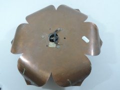 WAS Benson. A brass and copper oil lamp with three tiered brass flower outer leaves - Thumbnail 3