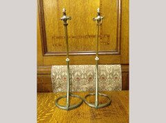 WAS Benson. A pair of brass swan table lamps with heart shaped bases. - Thumbnail 4