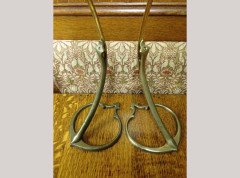 WAS Benson. A pair of brass swan table lamps with heart shaped bases. - Thumbnail 6